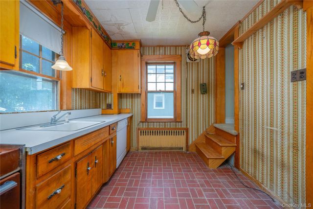 97 N Serven Street, Pearl River, NY 10965