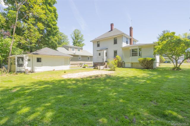 97 N Serven Street, Pearl River, NY 10965