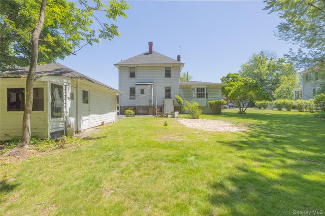 97 N Serven Street, Pearl River, NY 10965