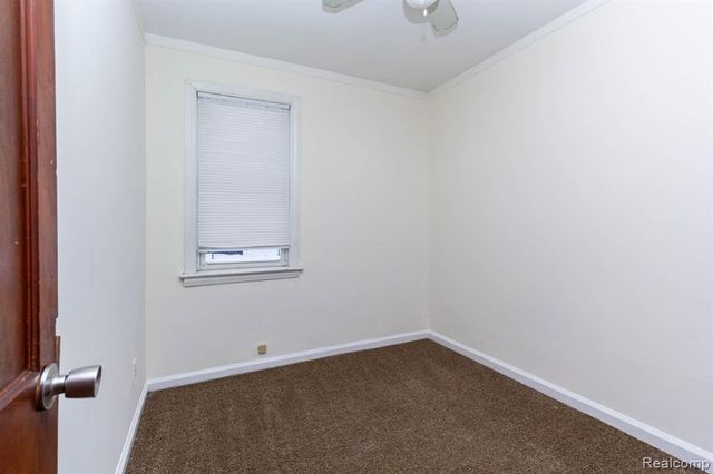 27281 Gloede Drive, Warren, MI 48088