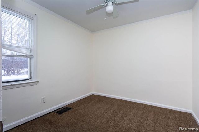 27281 Gloede Drive, Warren, MI 48088