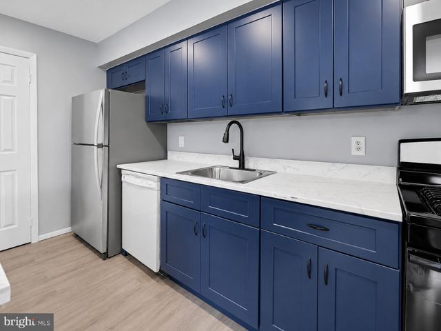 112 STACY CT, Burlington, NJ 08016