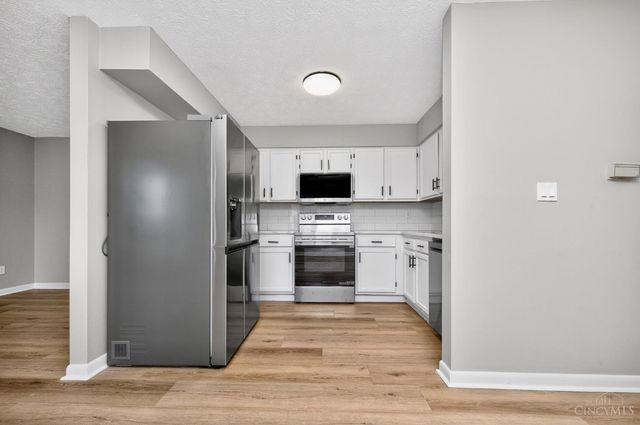 9508 Woodland Hills Drive, West Chester, OH 45011