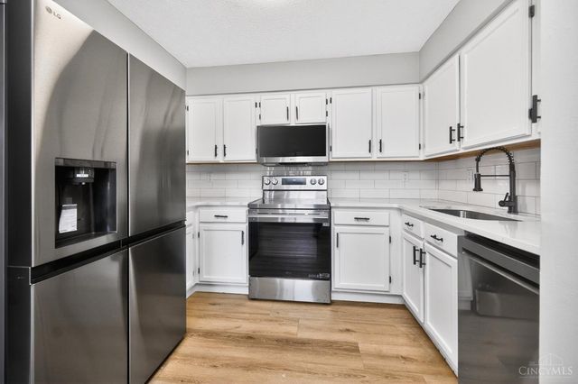 9508 Woodland Hills Drive, West Chester, OH 45011