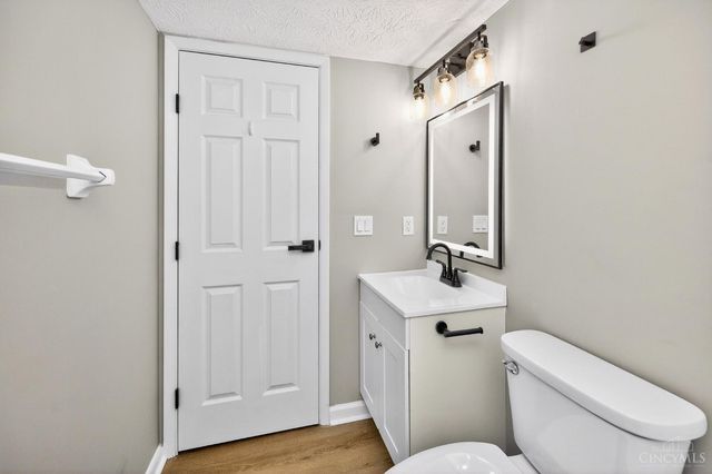 9508 Woodland Hills Drive, West Chester, OH 45011