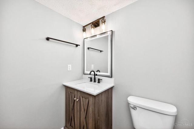 9508 Woodland Hills Drive, West Chester, OH 45011