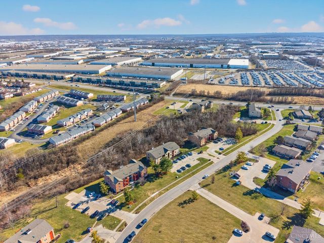 9508 Woodland Hills Drive, West Chester, OH 45011