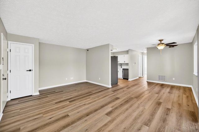 9508 Woodland Hills Drive, West Chester, OH 45011