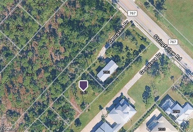 7367 Georgiana DR, Bokeelia, FL 33922