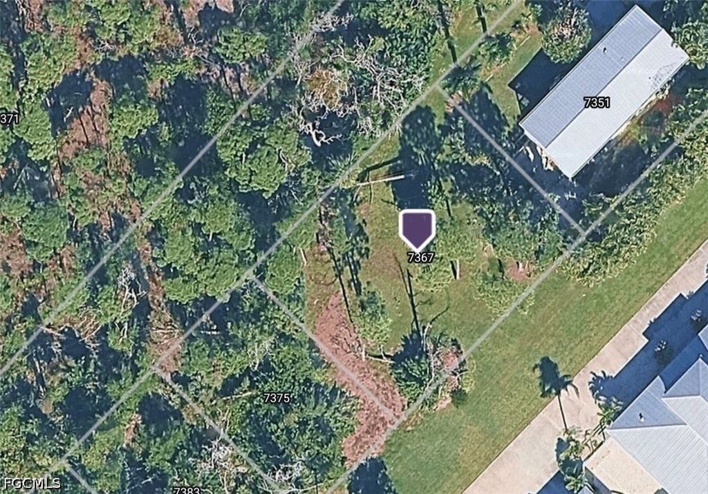 7367 Georgiana DR, Bokeelia, FL 33922