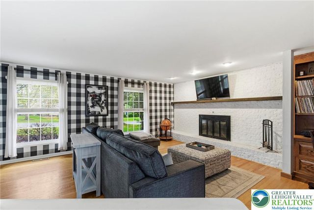 3875 Gloucester Place, Bethlehem Twp, PA 18020