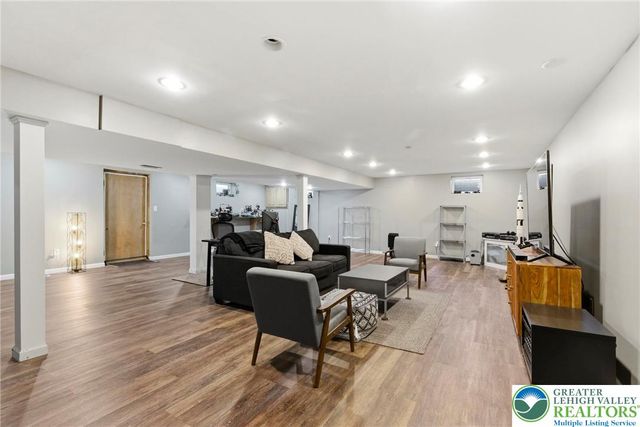 3875 Gloucester Place, Bethlehem Twp, PA 18020