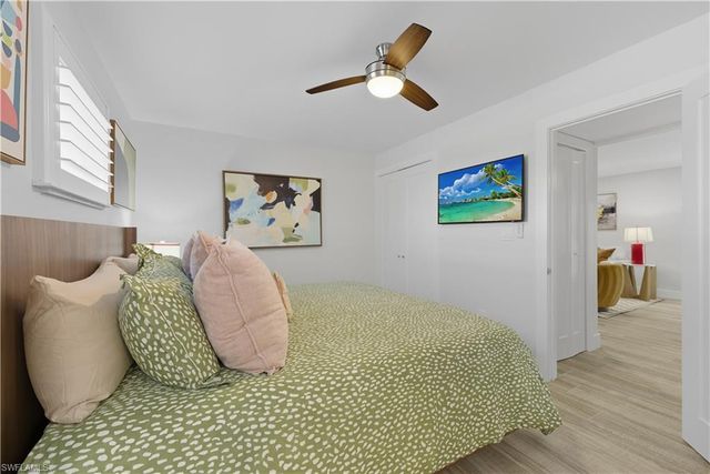 609 12th AVE S 609, Naples, FL 34102