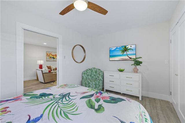 609 12th AVE S 609, Naples, FL 34102
