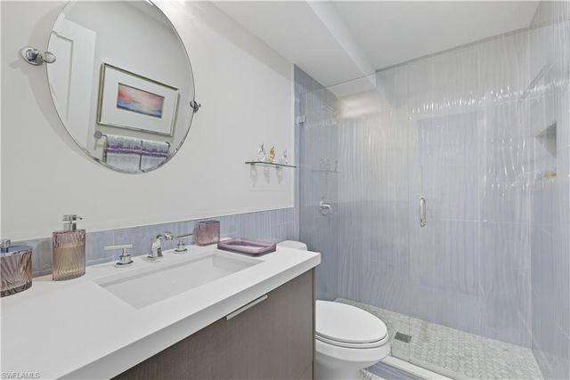 609 12th AVE S 609, Naples, FL 34102