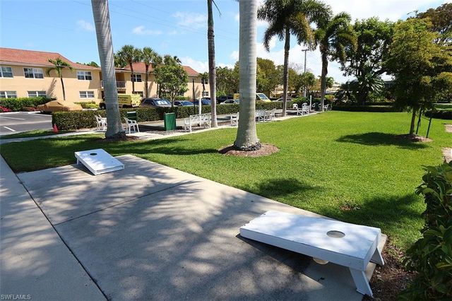 609 12th AVE S 609, Naples, FL 34102