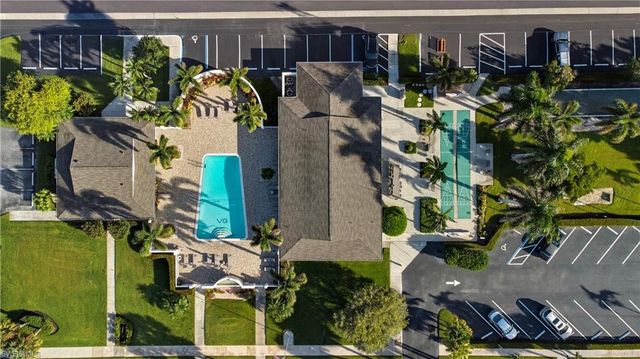 609 12th AVE S 609, Naples, FL 34102