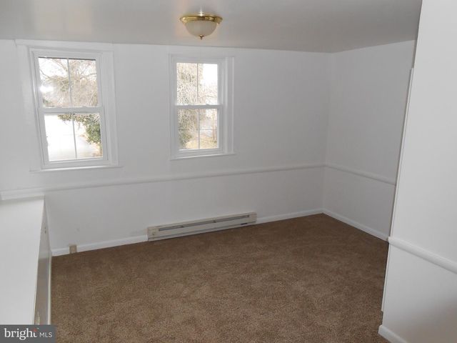 155 S CHARLOTTE ST, Manheim, PA 17545