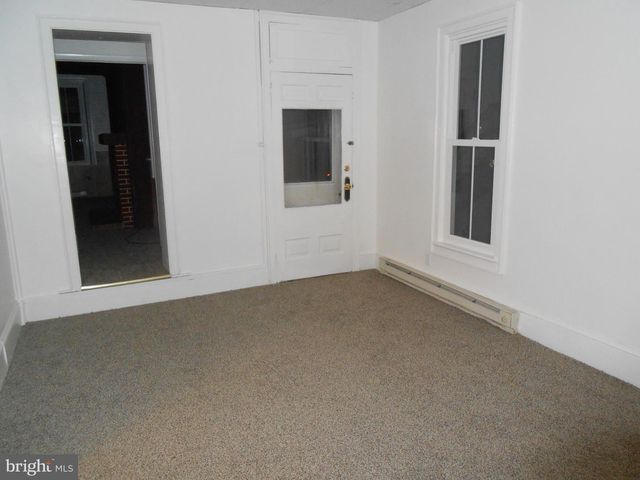 155 S CHARLOTTE ST, Manheim, PA 17545