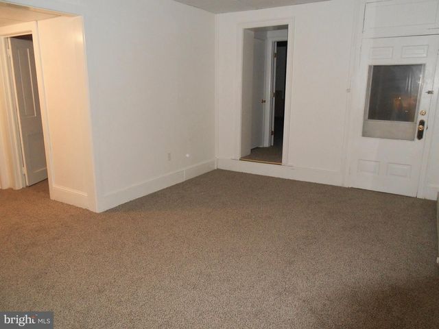 155 S CHARLOTTE ST, Manheim, PA 17545