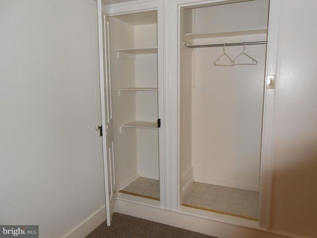 155 S CHARLOTTE ST, Manheim, PA 17545