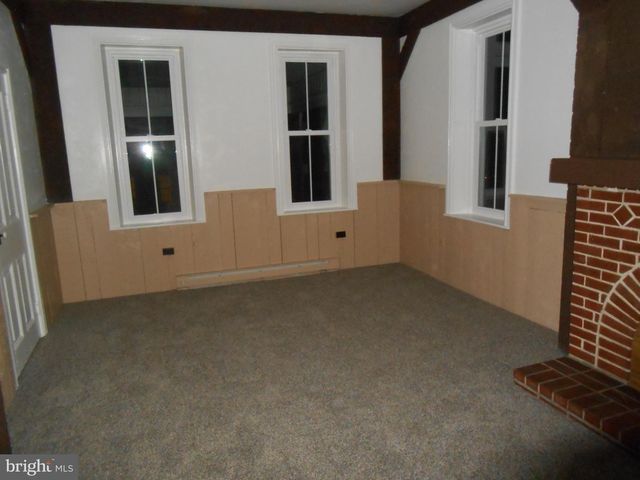 155 S CHARLOTTE ST, Manheim, PA 17545