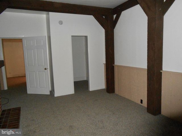 155 S CHARLOTTE ST, Manheim, PA 17545