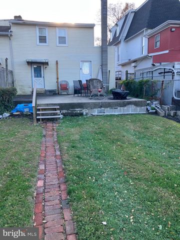 155 S CHARLOTTE ST, Manheim, PA 17545