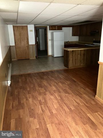 155 S CHARLOTTE ST, Manheim, PA 17545