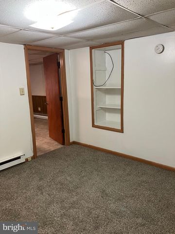 155 S CHARLOTTE ST, Manheim, PA 17545