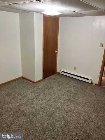 155 S CHARLOTTE ST, Manheim, PA 17545