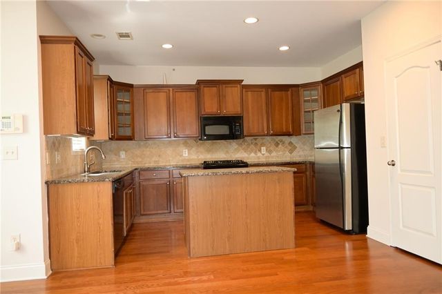 25 Kaktovic Court NE, Grayson, GA 30017