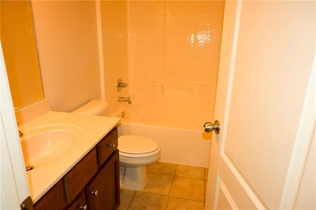 25 Kaktovic Court NE, Grayson, GA 30017