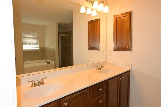 25 Kaktovic Court NE, Grayson, GA 30017