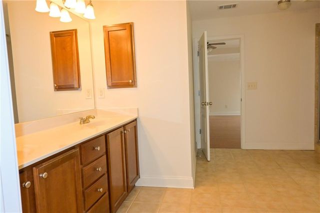 25 Kaktovic Court NE, Grayson, GA 30017