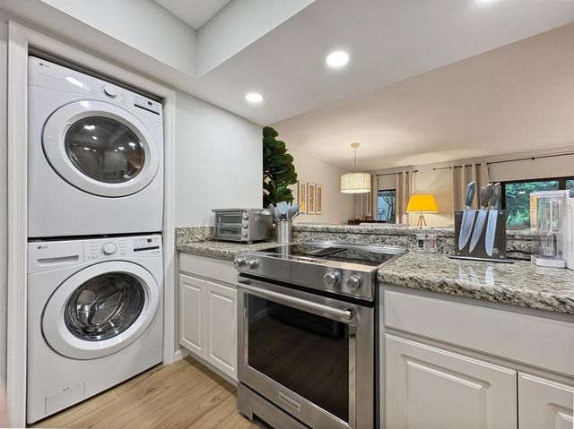 13334 Polo Club Road 233, Wellington, FL 33414