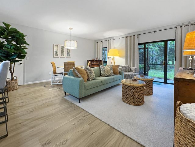 13334 Polo Club Road 233, Wellington, FL 33414