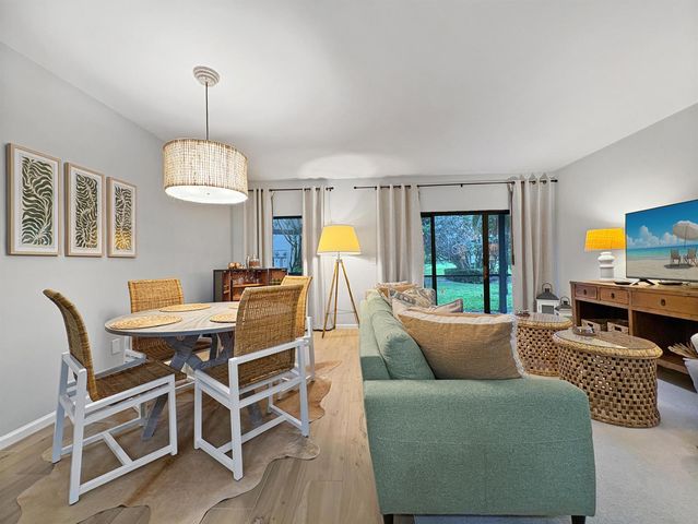 13334 Polo Club Road 233, Wellington, FL 33414