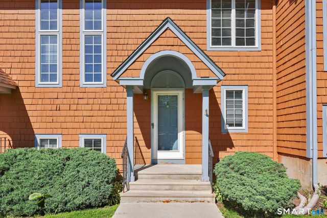 8 Julia Court 8, East Windsor, CT 06016