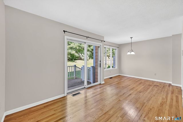 8 Julia Court 8, East Windsor, CT 06016