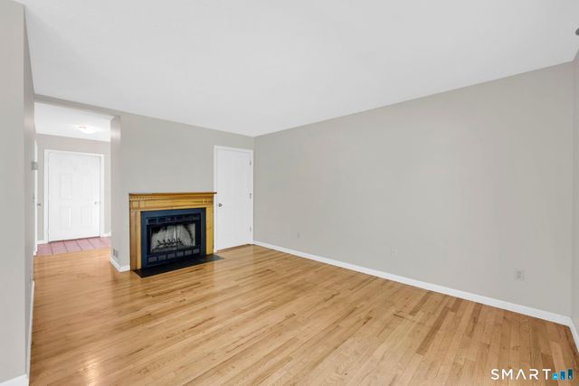 8 Julia Court 8, East Windsor, CT 06016