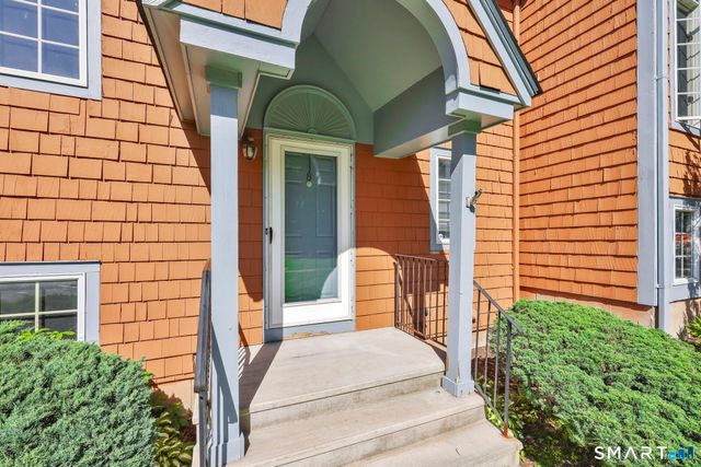 8 Julia Court 8, East Windsor, CT 06016