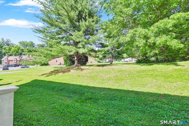 8 Julia Court 8, East Windsor, CT 06016