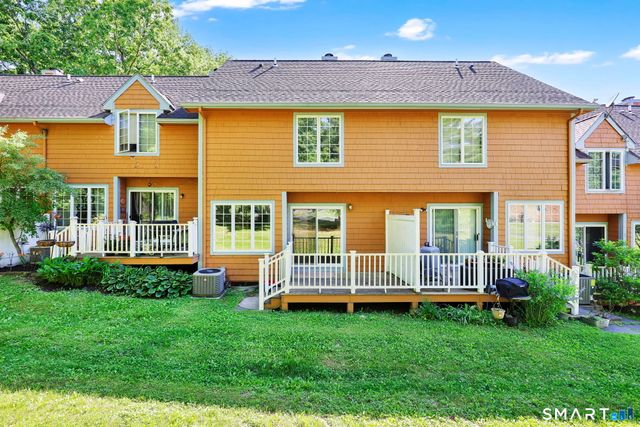 8 Julia Court 8, East Windsor, CT 06016