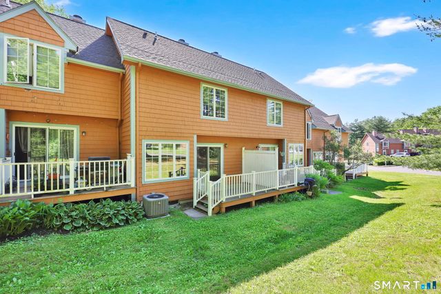 8 Julia Court 8, East Windsor, CT 06016