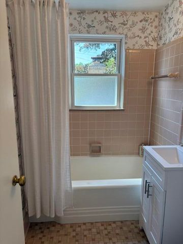715 Linda Vista Street, Ann Arbor, MI 48103