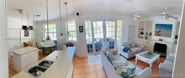16141 SW 96th Terrace, Miami, FL 33196
