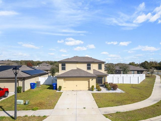 1136 SEA PINES COURT, Tavares, FL 32778