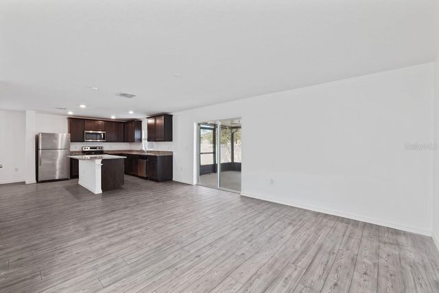 1136 SEA PINES COURT, Tavares, FL 32778