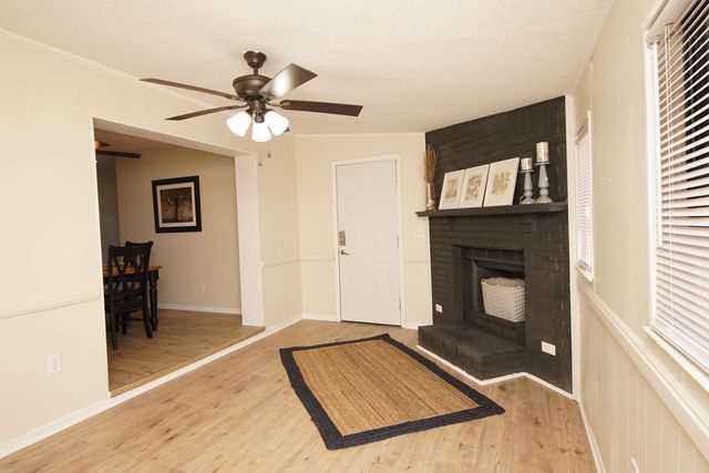 365 Argyle Court, Mary Esther, FL 32569